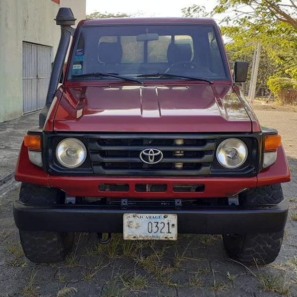 Toyota Land Cruiser 75 Series HZJ75 Lensun 70W Bonnet Solar Panel